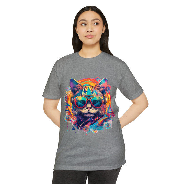 Urban Art Cat Top - Unisex Pop Culture T-Shirt